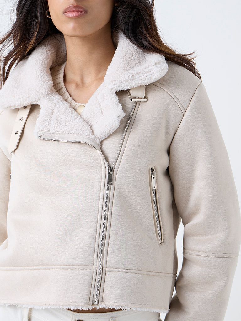 Winter Wear - Image 4